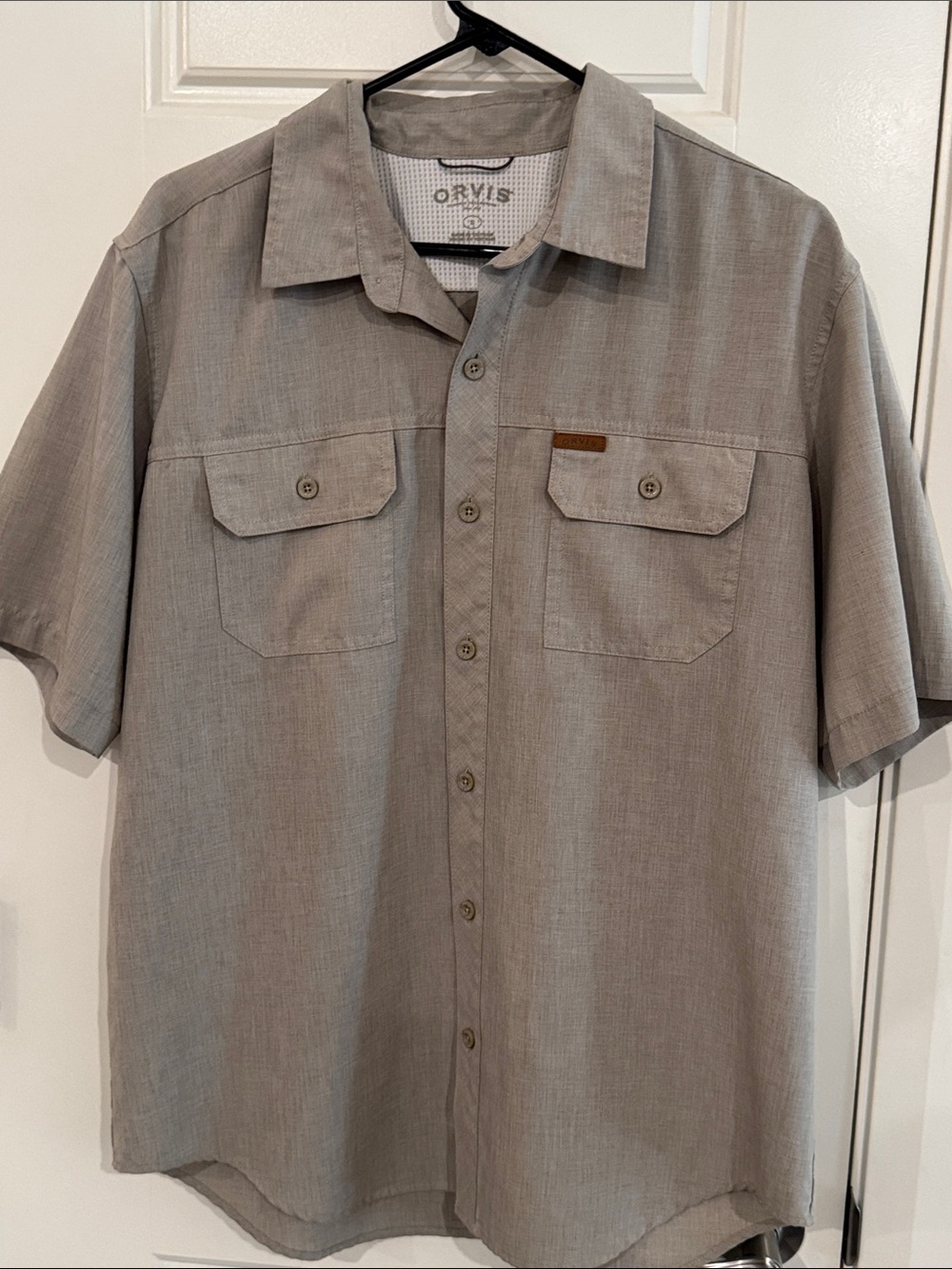 Orvis Men’s Short Sleeve Button-Down Shirt — Beige L